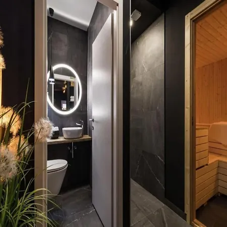 Вилла Crystal Blue -seaview Luxury With And Infinity Pool Медулин